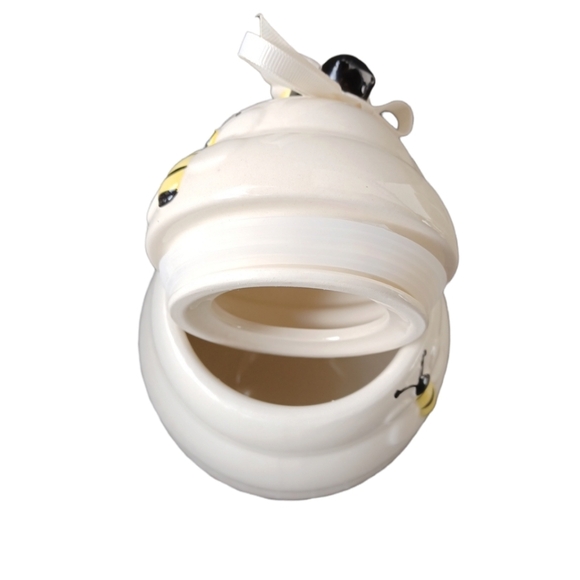Nwt MC Beehive Bee Storage Canister - Picture 3 of 4